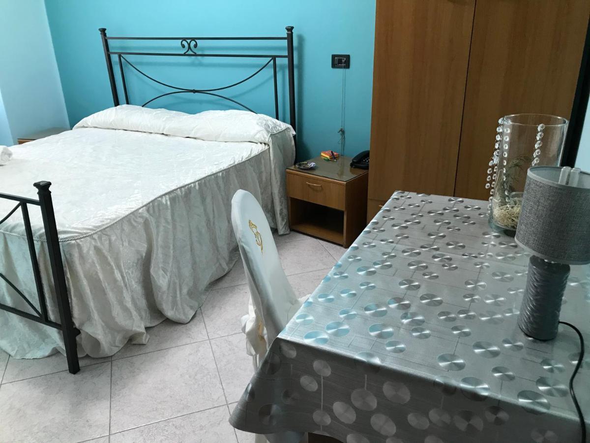 Hotel Degli Amici Sant'Egidio del Monte Albino Extérieur photo